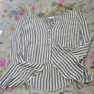 NWOT Ruffle Cold Shoulder Top